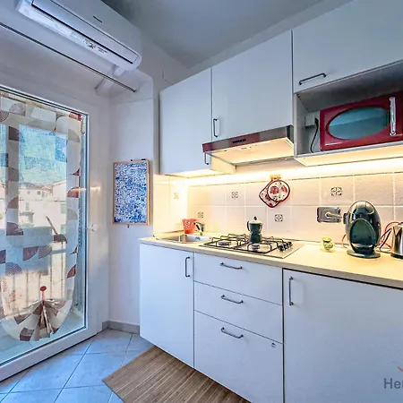 Mare A 3 Min - Treni A 8 Min - Ac - Free Wifi Apartament *